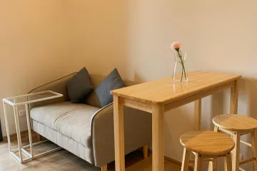 1 Bedroom Condo for rent in OKA HAUS Sukhumvit 36, Khlong Tan, Bangkok near BTS Thong Lo