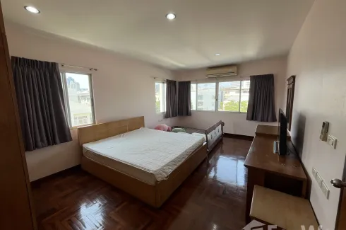 1 Bedroom Condo for rent in Chong Nonsi, Bangkok