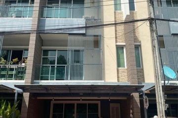 3 Bedroom Townhouse for rent in Town Plus X Ladprao, Khlong Chan, Bangkok