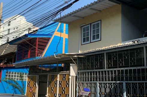 2 Bedroom Townhouse for rent in Pansak Villa, Taling Chan, Bangkok