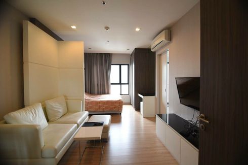 Condo for rent in Urbano Absolute Sathon - Taksin, Khlong Ton Sai, Bangkok near BTS Krung Thon Buri