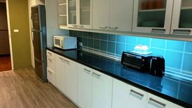 3 Bedroom Apartment for rent in Benviar Tonson Residence, Lumpini, Bangkok near BTS Ratchadamri