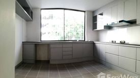 3 Bedroom Townhouse for rent in Khlong Tan Nuea, Bangkok