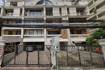 8 Bedroom Townhouse for rent in Khlong Toei, Bangkok near BTS Nana