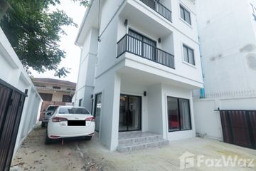 3 Bedroom House for rent in Phra Khanong Nuea, Bangkok near BTS Phra Khanong