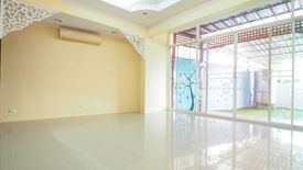 3 Bedroom House for sale in Baan Klang Muang Grand De Paris Ratchada, Wang Thonglang, Bangkok