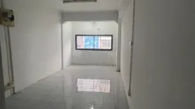 3 Bedroom Townhouse for rent in Bang Rak, Bangkok near BTS Saphan Taksin