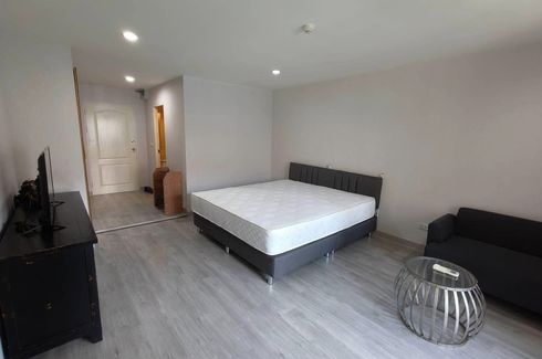 Condo for rent in Silom Terrace, Silom, Bangkok near MRT Silom