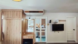 1 Bedroom Condo for rent in Thung Maha Mek, Bangkok near BTS Sala Daeng