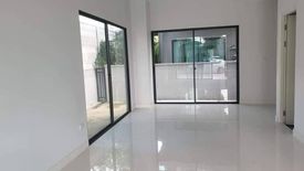 3 Bedroom Townhouse for sale in Baan Klang Muang Rama 9 - Krungthep Kreetha, Saphan Sung, Bangkok