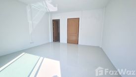 4 Bedroom Townhouse for sale in Chang Phueak, Chiang Mai