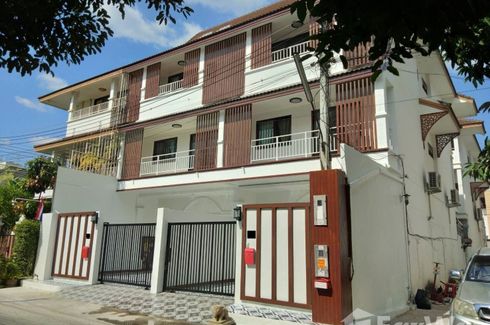 4 Bedroom Townhouse for sale in Suthep, Chiang Mai