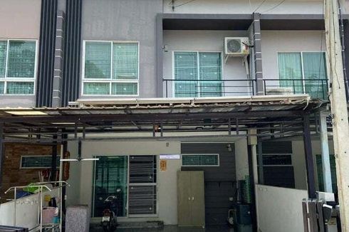 3 Bedroom Townhouse for sale in Prachathipat, Pathum Thani