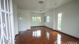 3 Bedroom House for rent in Sao Thong Hin, Nonthaburi near MRT Sam Yaek Bang Yai