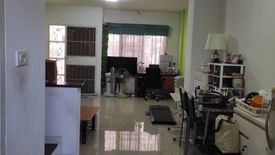 Townhouse for sale in Tha Raeng, Bangkok