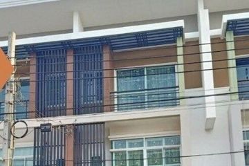 3 Bedroom Townhouse for sale in Baan Thammachad Phetkasem 114, Nong Khang Phlu, Bangkok near MRT Phutthamonthon Sai 4