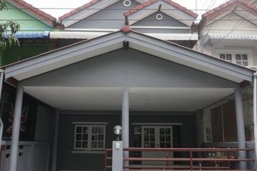 3 Bedroom Townhouse for sale in Khlong Hok, Pathum Thani