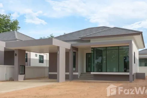 2 Bedroom House for sale in The Village 2, Makham Khu, Rayong