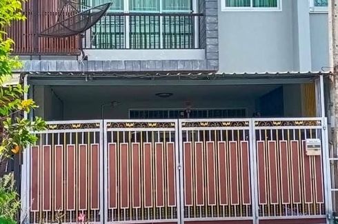 3 Bedroom Townhouse for sale in Ban Phru, Songkhla