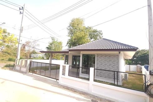 3 Bedroom House for sale in Makhuea Chae, Lamphun