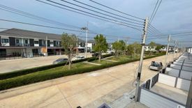 3 Bedroom Townhouse for sale in Sivalai Bangsamak, Bang Samak, Chachoengsao