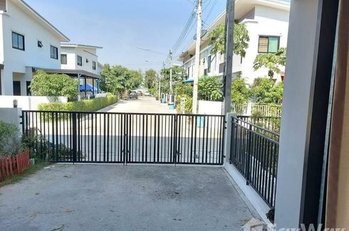 4 Bedroom Townhouse for sale in Khlong Phra Udom, Pathum Thani