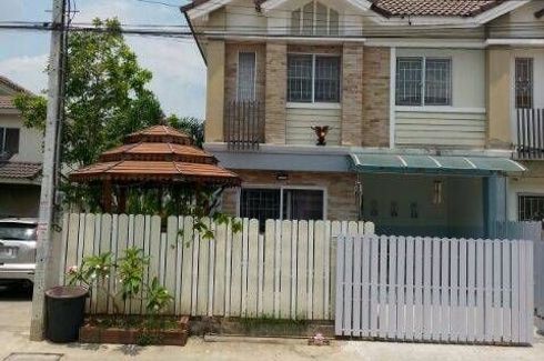 3 Bedroom Townhouse for sale in Sao Thong Hin, Nonthaburi