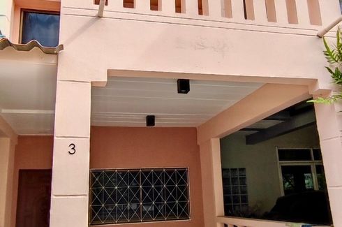 4 Bedroom Townhouse for sale in Talat Khwan, Nonthaburi near MRT Nonthaburi Civic Center