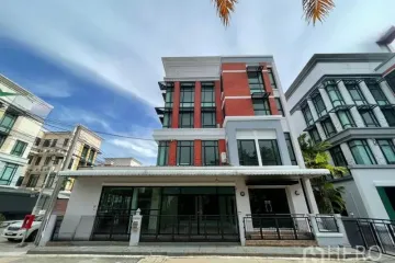 Office for rent in Bang Na, Bangkok near MRT Si Iam