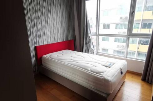 2 Bedroom Condo for rent in Hive Taksin, Khlong Ton Sai, Bangkok near BTS Wongwian Yai