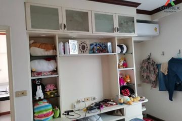 2 Bedroom Condo for rent in Sathorn House, Silom, Bangkok near BTS Surasak