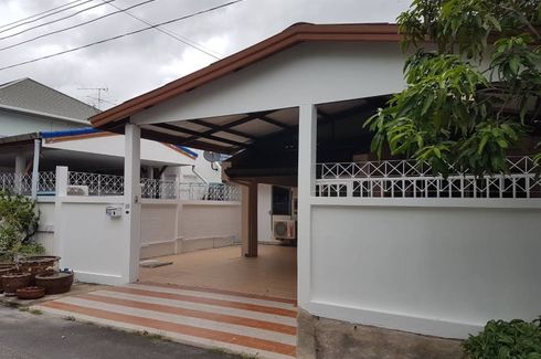 3 Bedroom House for rent in Bang Na, Bangkok