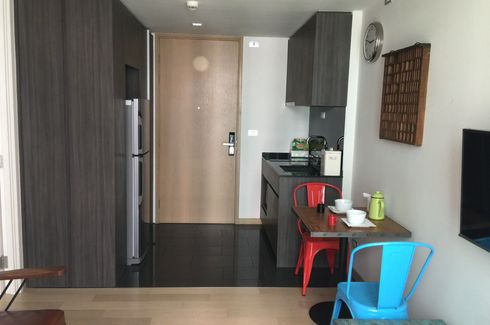 1 Bedroom Condo for rent in Via 49, Khlong Tan Nuea, Bangkok near BTS Phrom Phong