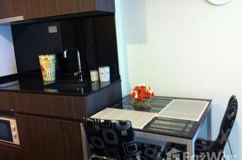 1 Bedroom Condo for rent in Via 49, Khlong Tan Nuea, Bangkok near BTS Phrom Phong