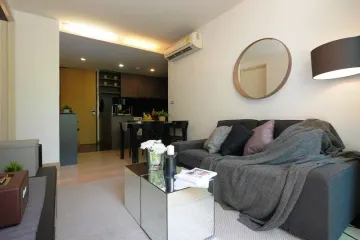 2 Bedroom Condo for rent in Via 49, Khlong Tan Nuea, Bangkok near BTS Phrom Phong