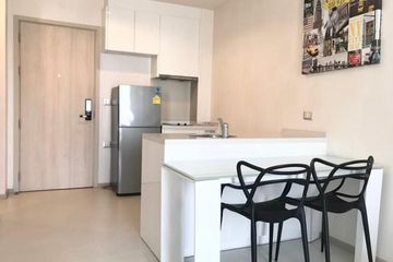 1 Bedroom Condo for sale in Rhythm Sukhumvit 42, Phra Khanong, Bangkok near BTS Ekkamai