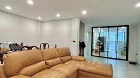 6 Bedroom Townhouse for rent in Thung Wat Don, Bangkok near BTS Saphan Taksin