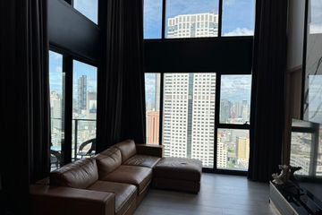 3 Bedroom Condo for rent in The Lofts Silom, Silom, Bangkok near BTS Surasak