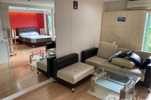 1 Bedroom Condo for rent in Lumpini Ville Ramkhamhaeng 26, Hua Mak, Bangkok near MRT Rajamangala Stadium