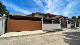 4 Bedroom House for sale in Pakamas Village, Phra Khanong Nuea, Bangkok