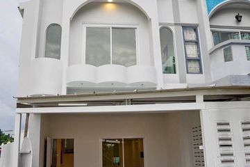 3 Bedroom Townhouse for sale in Nong Hoi, Chiang Mai