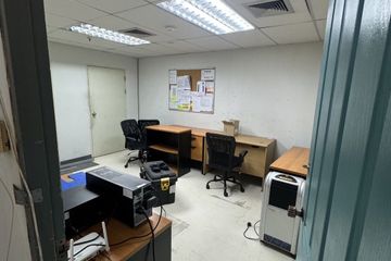 Office for rent in Asoke Tower, Khlong Toei Nuea, Bangkok near MRT Phetchaburi