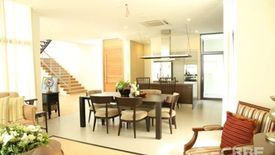 4 Bedroom House for rent in Khlong Toei Nuea, Bangkok near MRT Phetchaburi