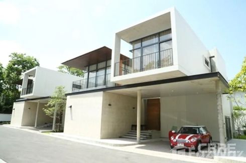 4 Bedroom House for rent in Khlong Toei Nuea, Bangkok near MRT Phetchaburi