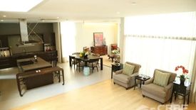 4 Bedroom House for rent in Raveevan Residence, Khlong Toei Nuea, Bangkok near MRT Phetchaburi