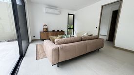 4 Bedroom Villa for rent in Phra Khanong Nuea, Bangkok near BTS Phra Khanong