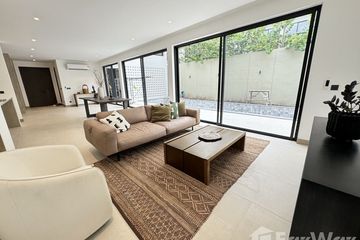 4 Bedroom Villa for rent in Phra Khanong Nuea, Bangkok near BTS Phra Khanong