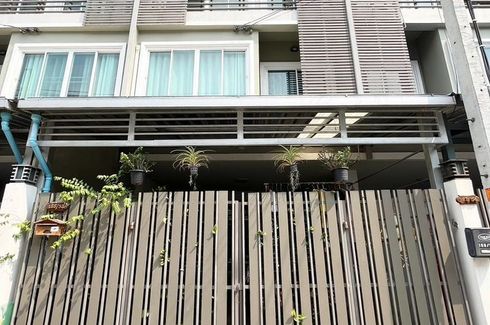 3 Bedroom Townhouse for sale in Arraya Place, Bang Si Mueang, Nonthaburi