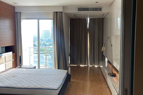 1 Bedroom Condo for rent in Nusasiri Grand, Phra Khanong, Bangkok near BTS Ekkamai