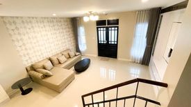 3 Bedroom Townhouse for rent in Leon Sukhumvit 62, Bang Chak, Bangkok near BTS Bang Chak